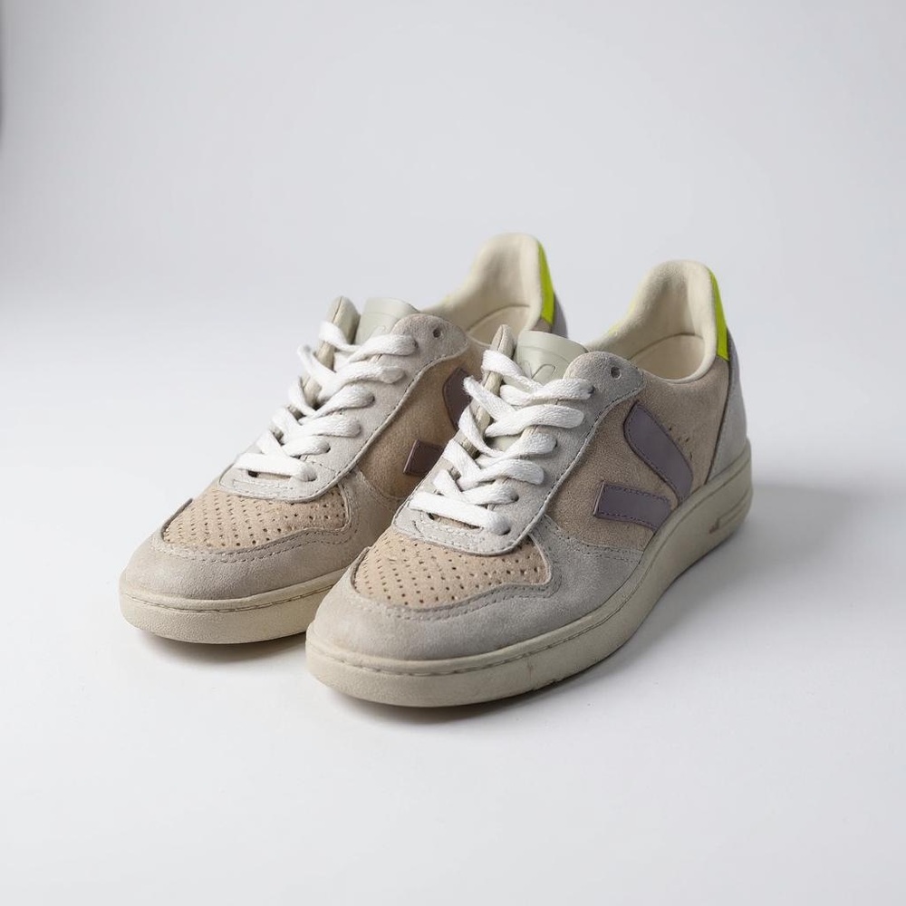 Veja Women's Sneakers in Beige and Neon